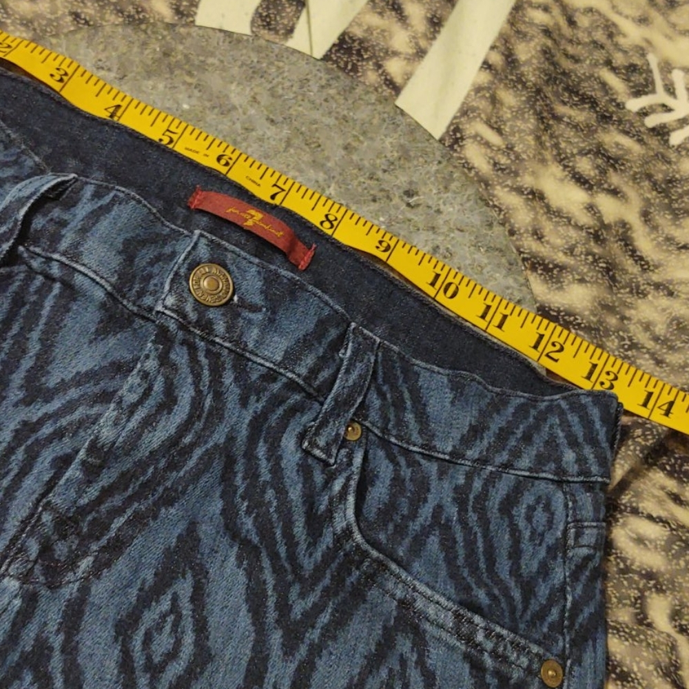 7FAM Diamond Pattern Distressed Cutoff Jean Shorts 25 - Picture 4 of 12